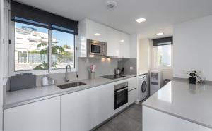 Célere Doña Julia by Lydia