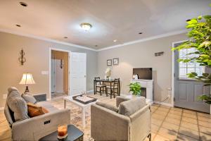 Cozy Powder Springs Home, 12 Mi to Six Flags