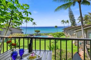 Oceanside-Spectacular View and Poolside Oasis