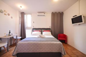 Sea Organ Apartment 2 (Oldtown Studio)