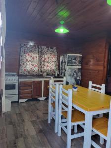 Cabaña Los Acacios II y Los Los Acacios Lobos