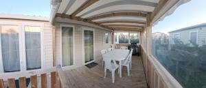 Campings Mobil Home Tout Confort Camping les Charmettes : photos des chambres