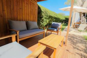 SUQUETTE Charming provencal house in Antibes with nice terrace, garden and pool access