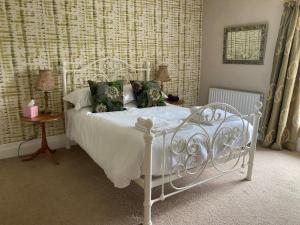 Standard Double Room 3 room in The Punch Bowl Inn