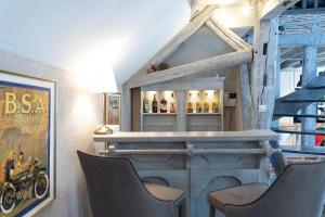 Maisons de vacances Proche Chateaux et Beauval : La Villa Eribelle avec piscine : photos des chambres