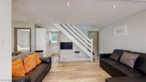 05 Trevithick Court, Tolroy Manor