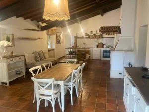 La Corte de I Casali del Troscio - 卡帕尔比奥