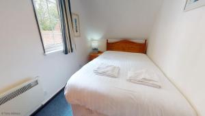 15 Tudor Court, Tolroy Manor