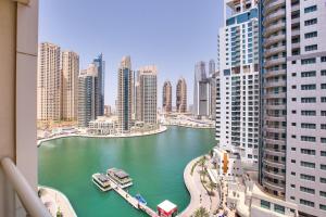 Beautiful Studio on 10 floor of Marina View Tower