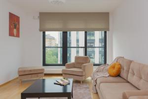 Dzielna Apartment Warsaw Wola by Noclegi Renters