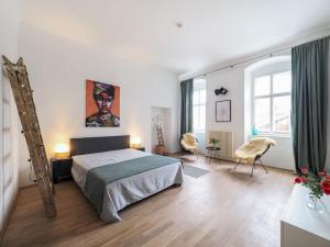 Studio at the liar`s bridge