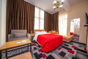 Standard Triple Room with Free Wi-Fi room in Hotel Pik Loti