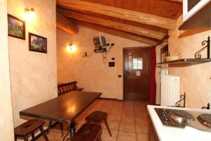 Studio (4 Adults)