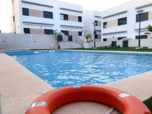 Groundfloor Pink Ciñuelica -Winter by the sea