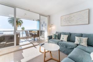 Dona Lola Patricia - Spacious 3 bedroom top floor apartment with uninterrupted sea views - Only a few meters to Calahonda beach - Costa del Sol - CS188