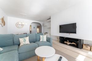 Dona Lola Patricia - Spacious 3 bedroom top floor apartment with uninterrupted sea views - Only a few meters to Calahonda beach - Costa del Sol - CS188