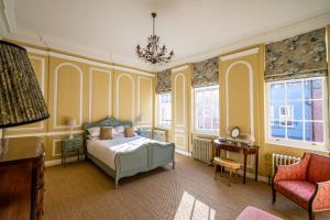 The Georgian Townhouse