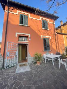 Piana, Bologna by Short Holidays
