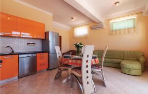 Awesome Apartment In Ribnica-krusevo With Kitchen