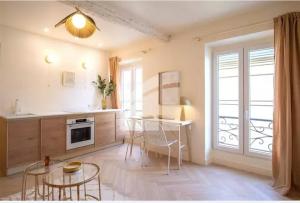 2 pièces vieux Nice vue coulée verte