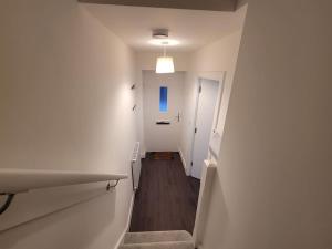 New build home with WI-FI, Smart TV, dedicated office floor, large terrace and Free parking