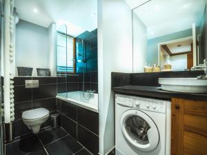 Appartement rénové skis aux pieds, balcon, WIFI, 4 chambres - FR-1-502-359