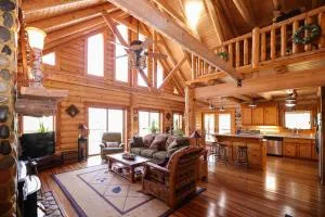 Beautiful River-Front Log Cabin Near Williamsburg - Lanexa Beautiful River-Front Log Cabin Near Williamsburg - Lanexa