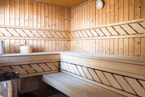 Maisons de vacances Acacias belle maison avec Piscine chauffee et Sauna : photos des chambres