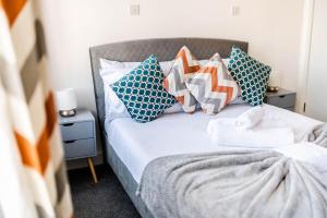 Urban Escape Stylish 3Bedroom in Watford Center