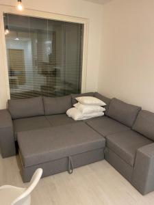 Ihana huoneisto juna aseman vieressä.