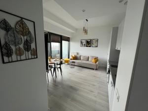 Miodowy Apartament w Hanza Tower -Sauna&Pool