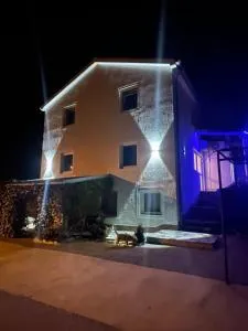 Apartments Frigan - Ясенице