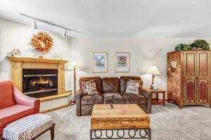 River Mountain Lodge W217