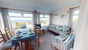 D47 Chy-an-tewennow, Riviere Towans