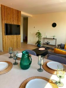 SUITE PLAYA GIJON CENTRO, apartamento nuevo, 5 huéspedes VUT-3622-AS