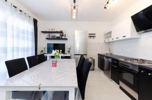 Apartment Marica Sanja 