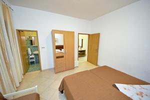 Family-friendly apartments with swimming pool Gornji Tucepi - Podpec, Makarska - 6815
