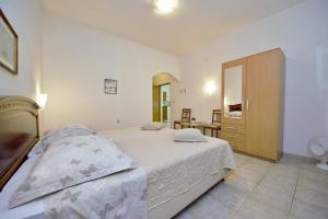 Family-friendly apartments with swimming pool Gornji Tucepi - Podpec, Makarska - 6815