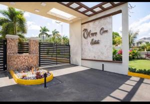 Luxurious Villa Royale- 5 min drive to Ocho Rios