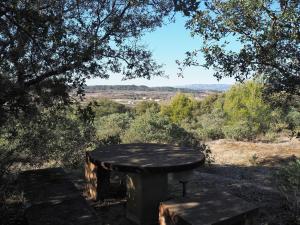 Maisons de vacances Small stone chalet with private terrace, Villes-sur-Auzon : photos des chambres