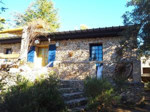 Maisons de vacances Small stone chalet with private terrace, Villes-sur-Auzon : photos des chambres