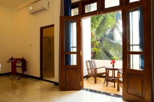 Tropical Inn