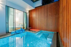 สุขใจพูลวิลลาหัวหิน วิลลาส่วนตัววิวทะเลใจกลางเมือง