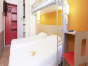 Hotels Premiere Classe Auxerre : photos des chambres