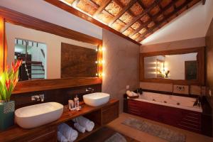 StayVista at Sienna - Strelitzia 3BHK with Breakfast and Jacuzzi