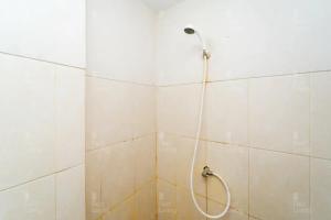 RedLiving Apartemen Green Lake View Ciputat - Pelangi Rooms 1 Tower E