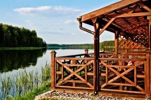 Domki Mazurskie w Ogrodach Złotej Łani Wiartel - Klimatyczne Apartamenty i Pokoje Widokowe - 皮什