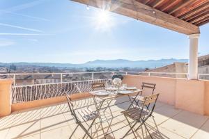 Appartements Mont Ventoux - Terrasse - Vue degagee - Linge de qualite - Fibre - Confort : photos des chambres