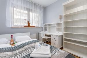 Platan City Centre Apartment by Renters