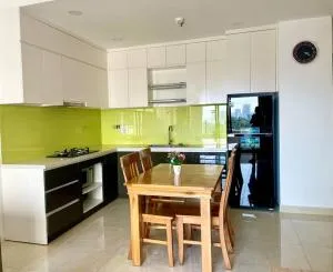 Luxury Apartment near Airport - Bình Hòa Xã